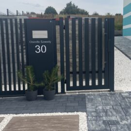 Słupek MULTIBOX 150x50cm ogrodzeniowy malowany