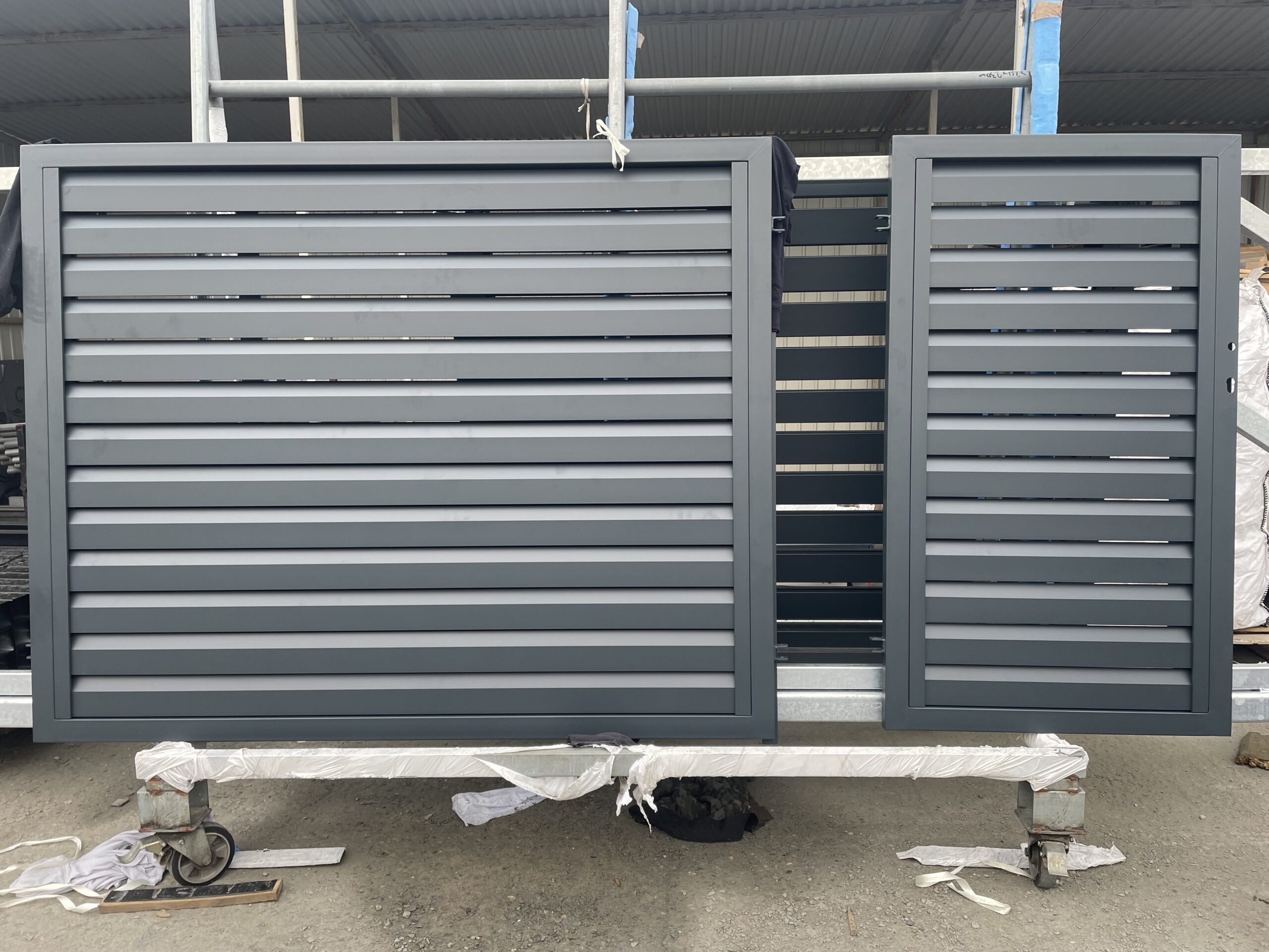 Furtka aluminiowa 150x90cm żaluzja profil