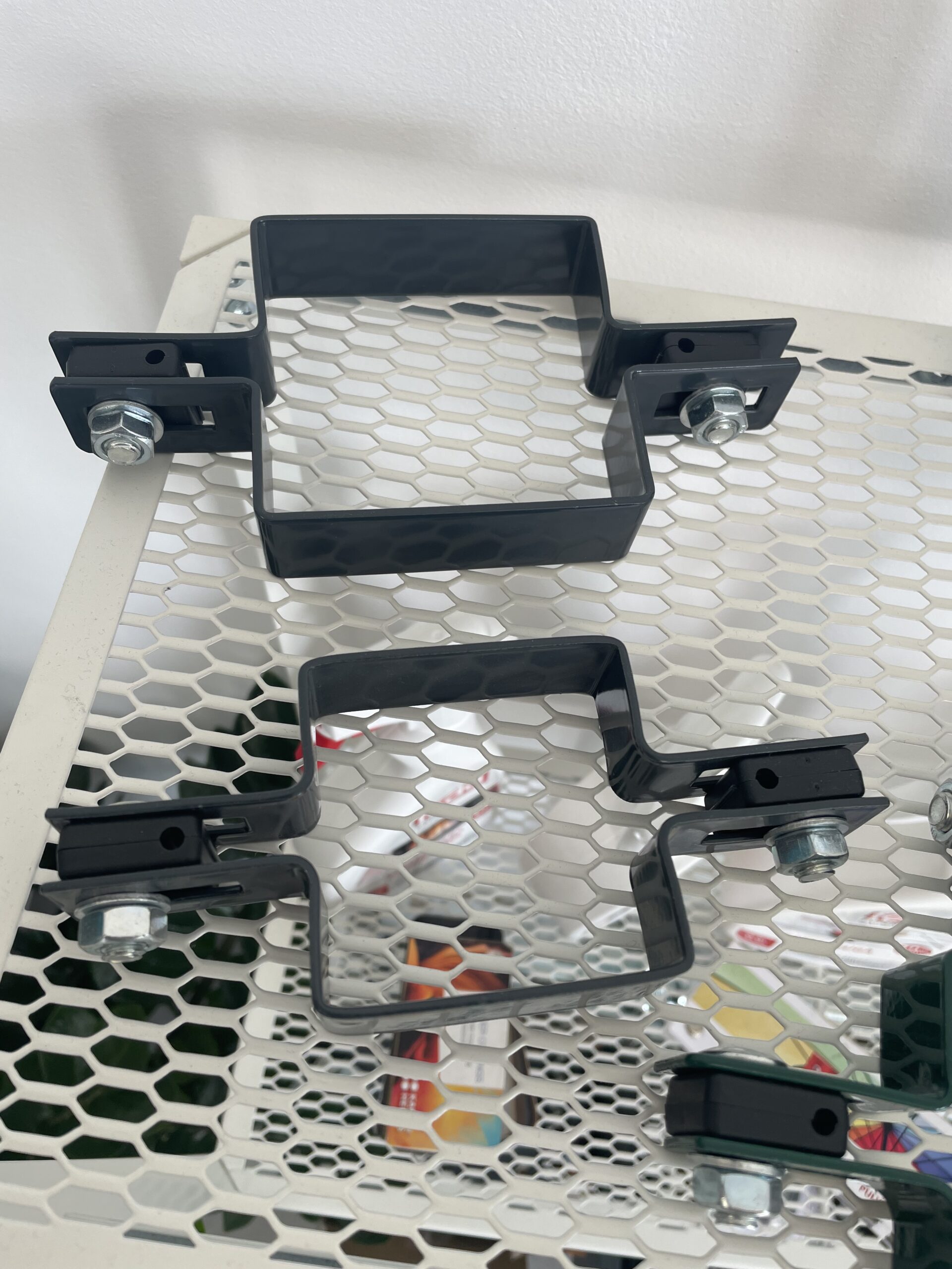 Obejma przelotowa 80x80mm pod słupek panelowa antracyt