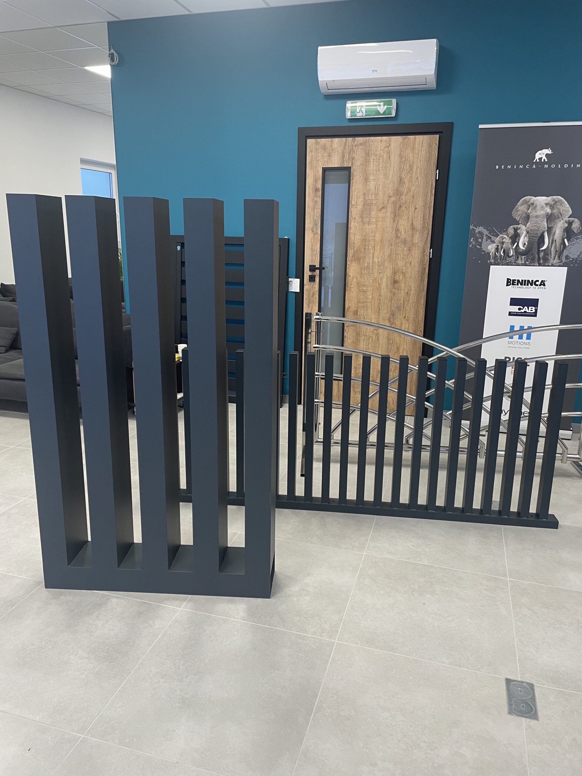 Brama przesuwna aluminiowa grzebieniowa 150x400cm