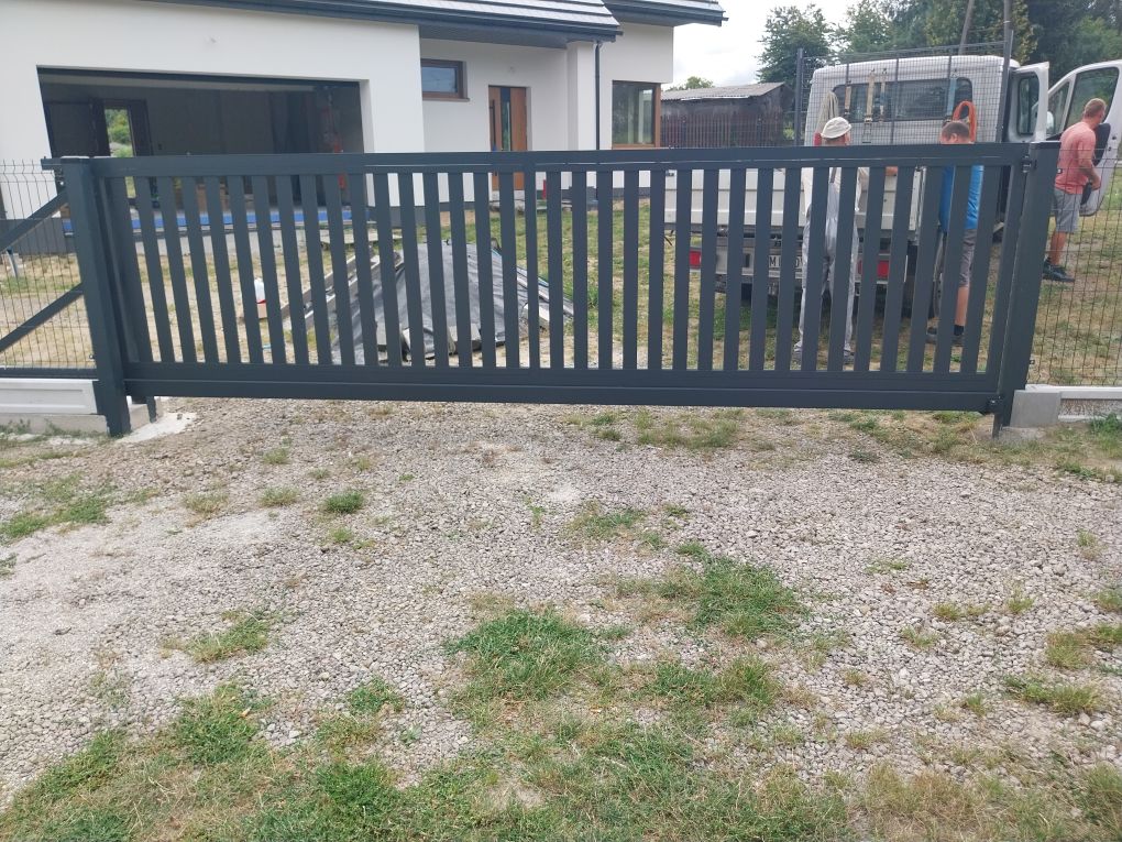 Przęsła ogrodzeniowe aluminiowe pionowe