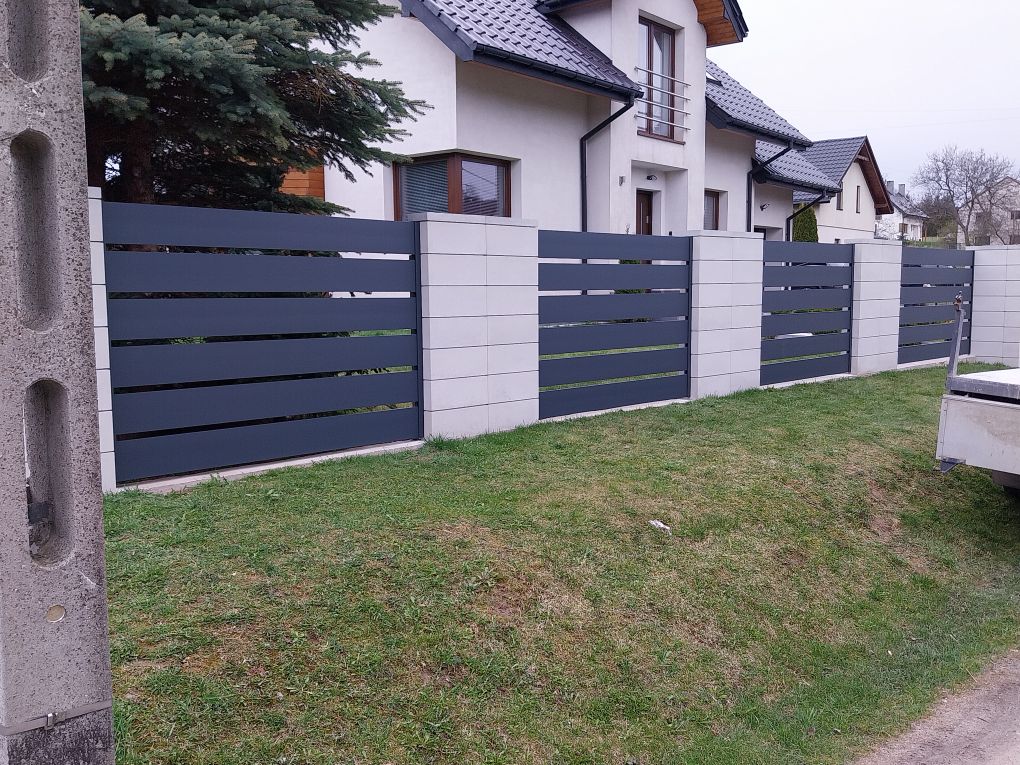 Brama przesuwna aluminiowa 150x500cm szeroki profil