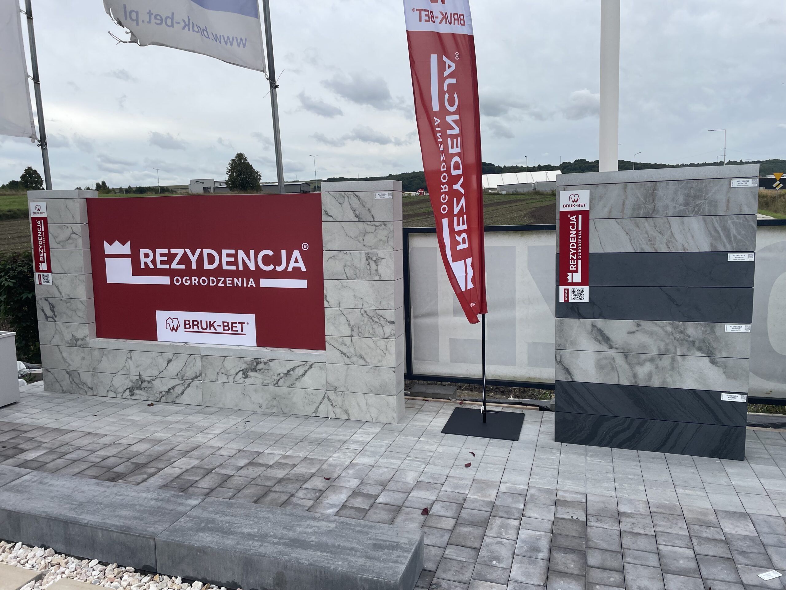 Pustak ogrodzeniowy 50x19x19cm Rezydencja Novator Marmur