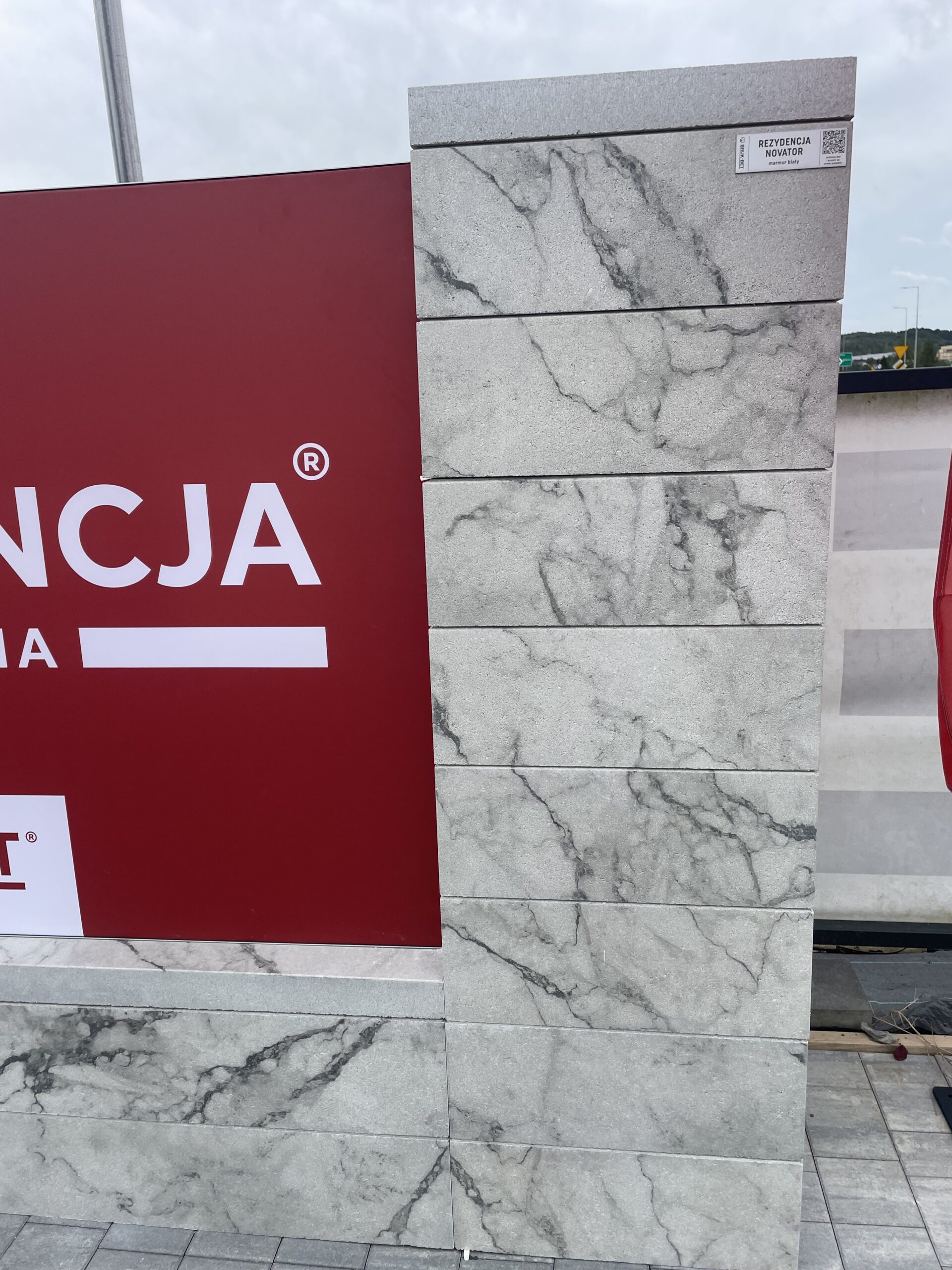 Pustak ogrodzeniowy 50x19x19cm Rezydencja Novator Marmur