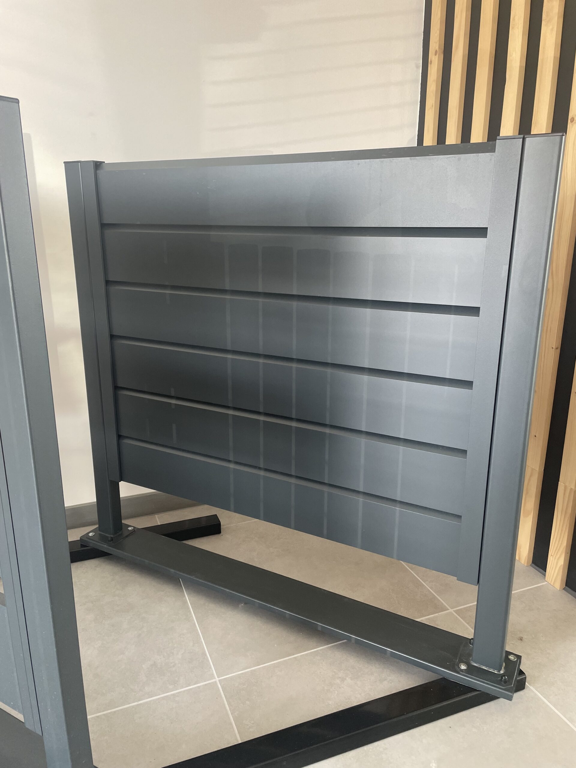 Brama skrzydłowa aluminiowa 150x400cm profil żaluzja