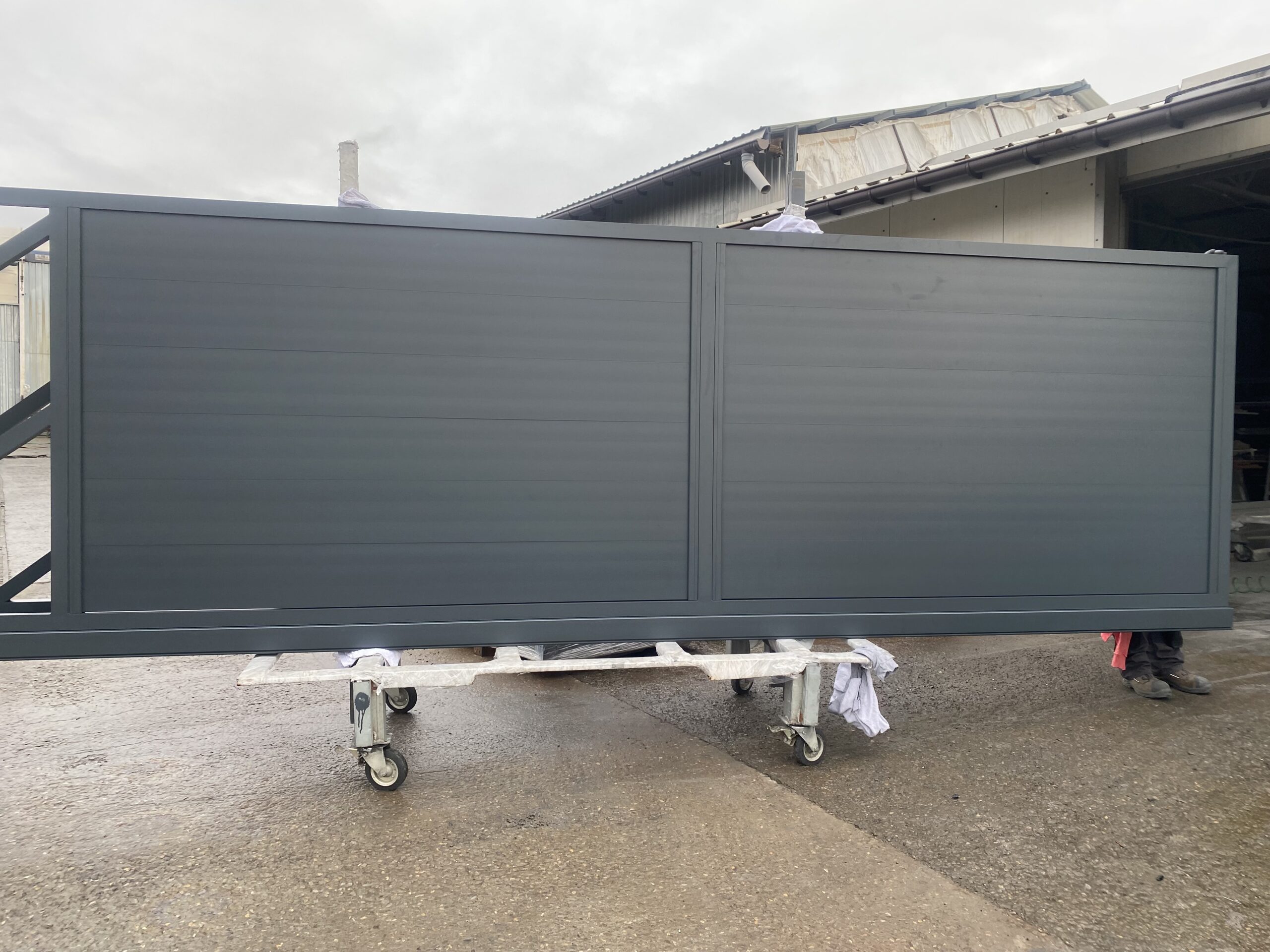 Furtka 150x90cm aluminiowa ogrodzeniowa pełna