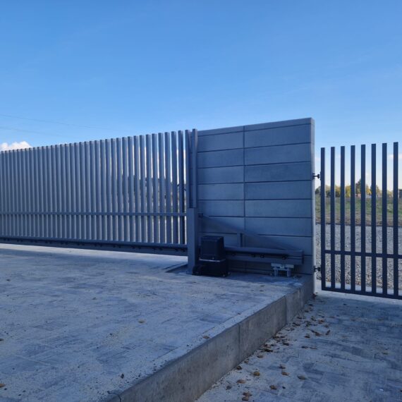 Brama przesuwna aluminiowa grzebieniowa 150x400cm 6x4cm 5